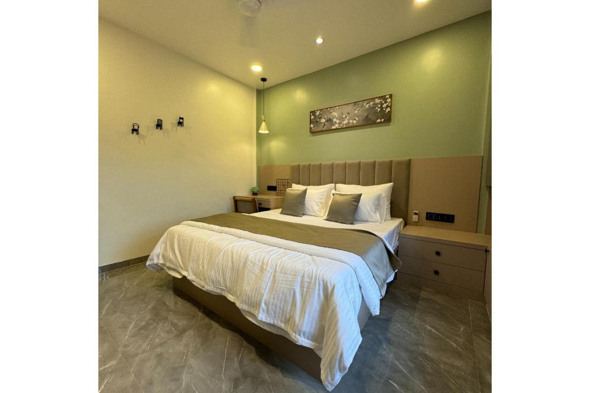 Hotel Sadhana Executive Dāpoli Exterior foto